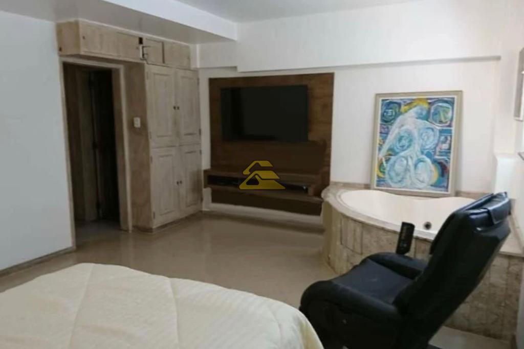 Apartamento à venda com 4 quartos, 224m² - Foto 19