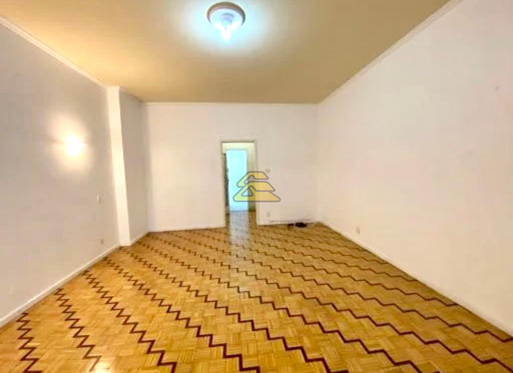 Apartamento à venda com 3 quartos, 161m² - Foto 6