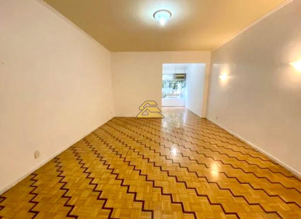 Apartamento à venda com 3 quartos, 161m² - Foto 1