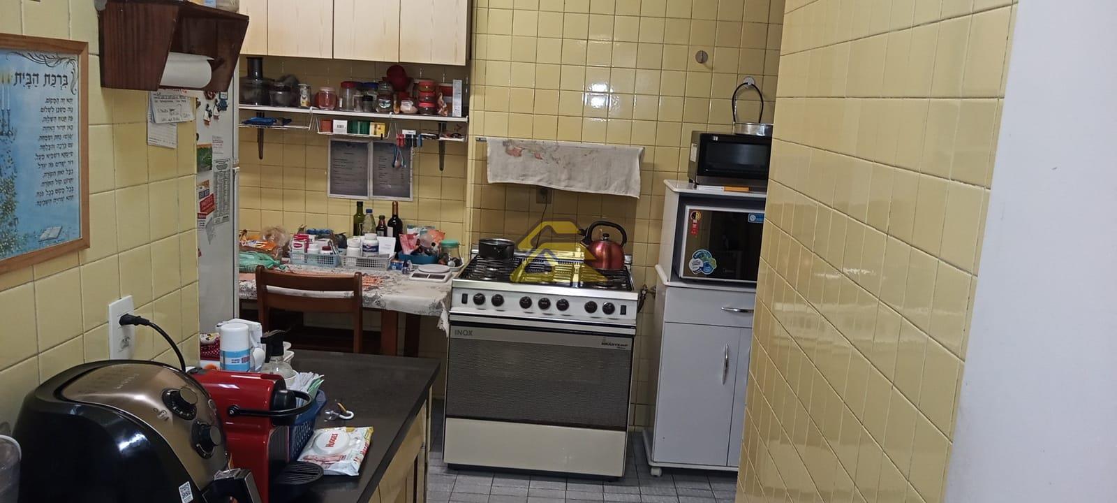 Apartamento à venda com 2 quartos, 142m² - Foto 24