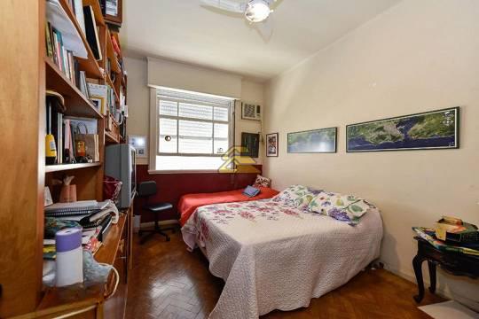 Apartamento à venda com 4 quartos, 173m² - Foto 14