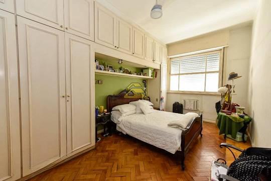 Apartamento à venda com 4 quartos, 173m² - Foto 18