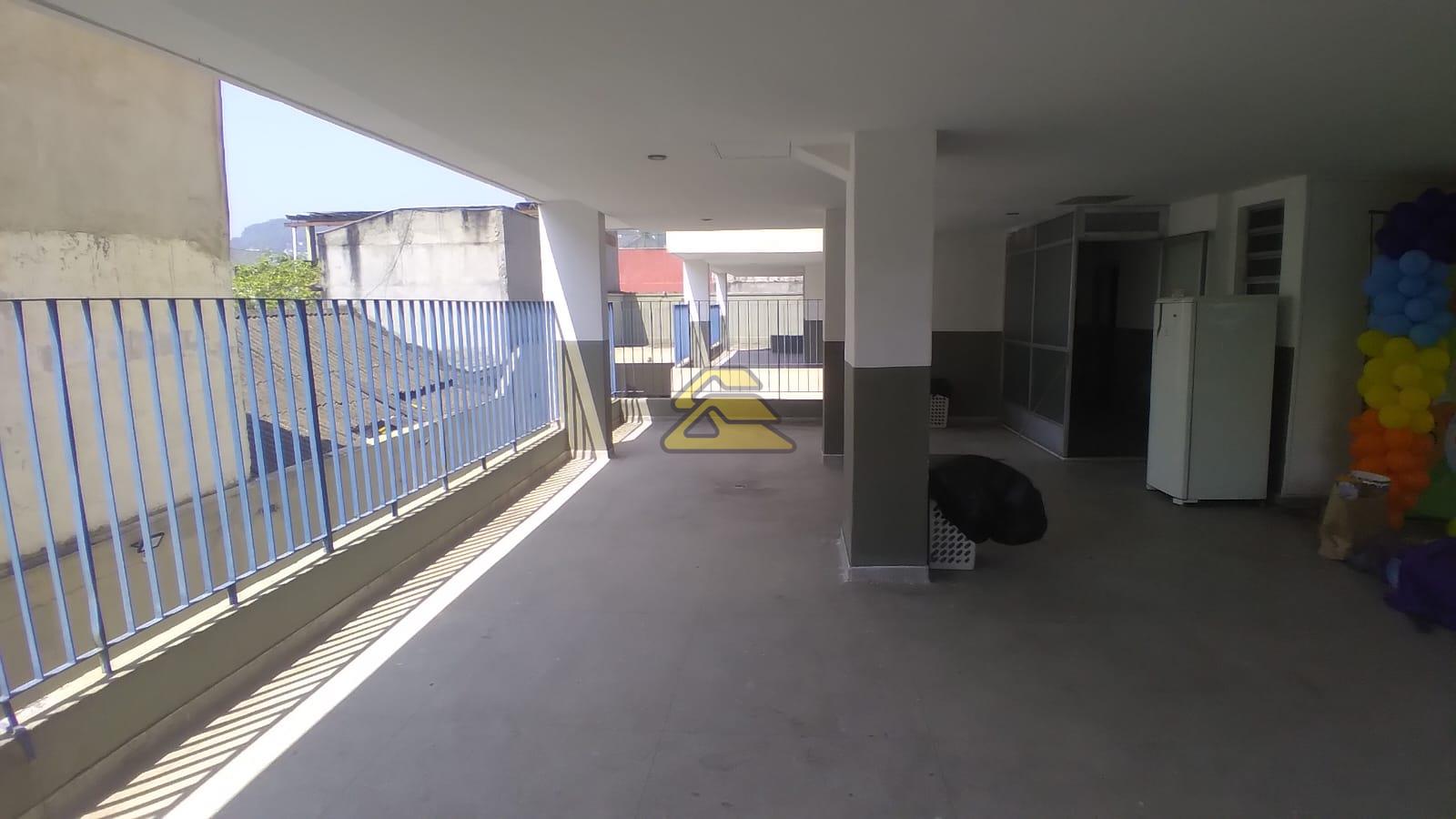 Apartamento à venda com 2 quartos, 66m² - Foto 14