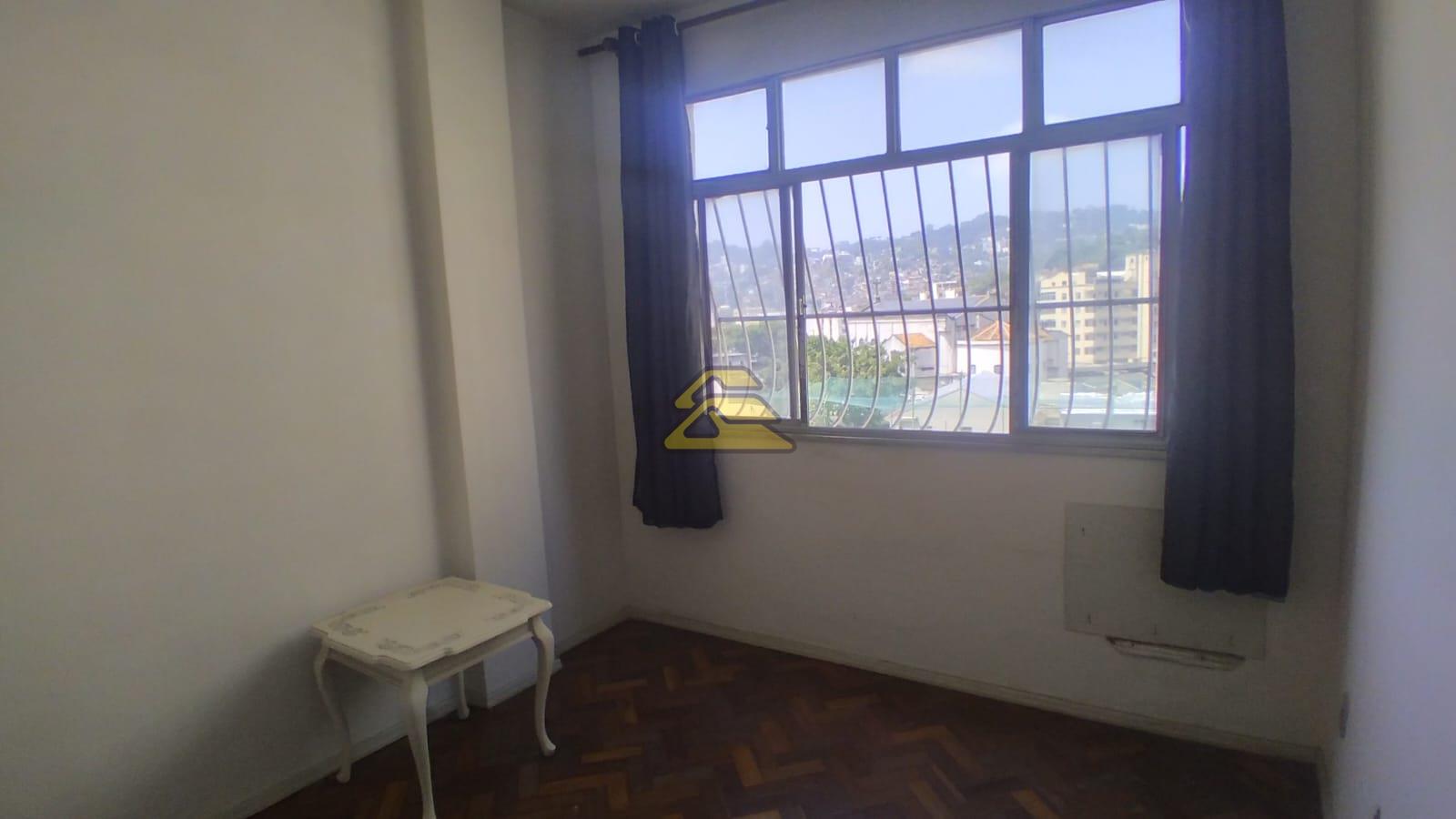 Apartamento à venda com 2 quartos, 66m² - Foto 12