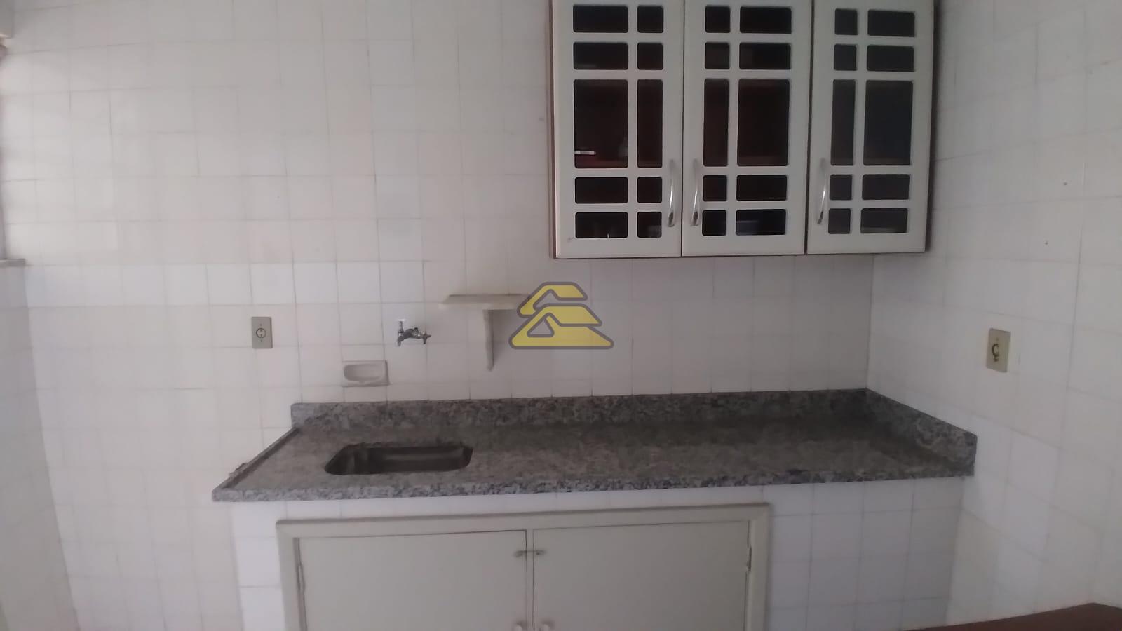 Apartamento à venda com 2 quartos, 66m² - Foto 29