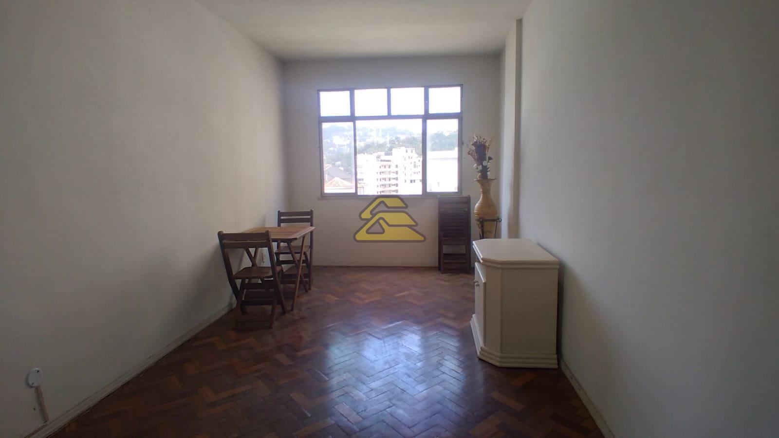 Apartamento à venda com 2 quartos, 66m² - Foto 1