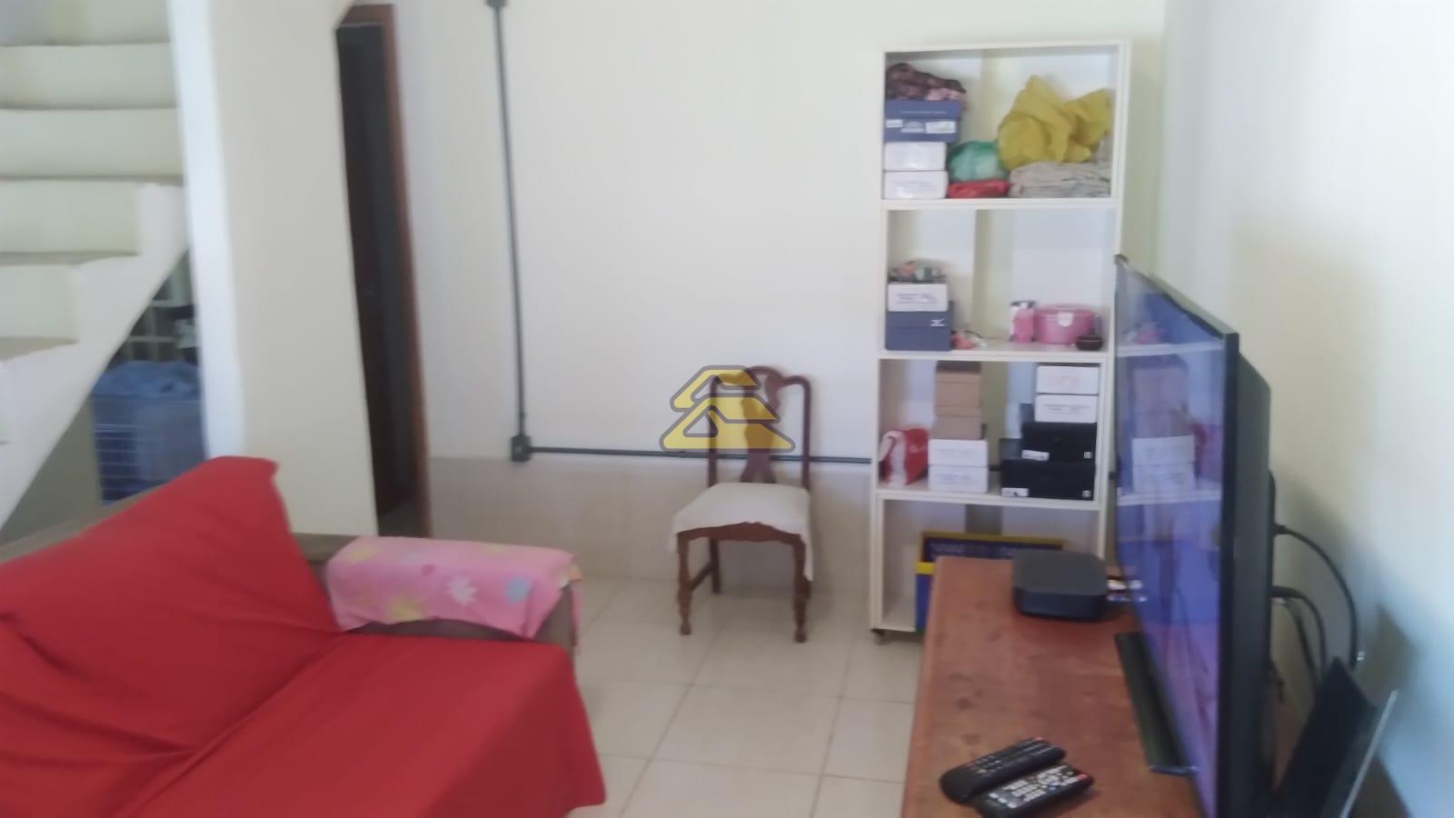 Casa à venda com 9 quartos, 150m² - Foto 10