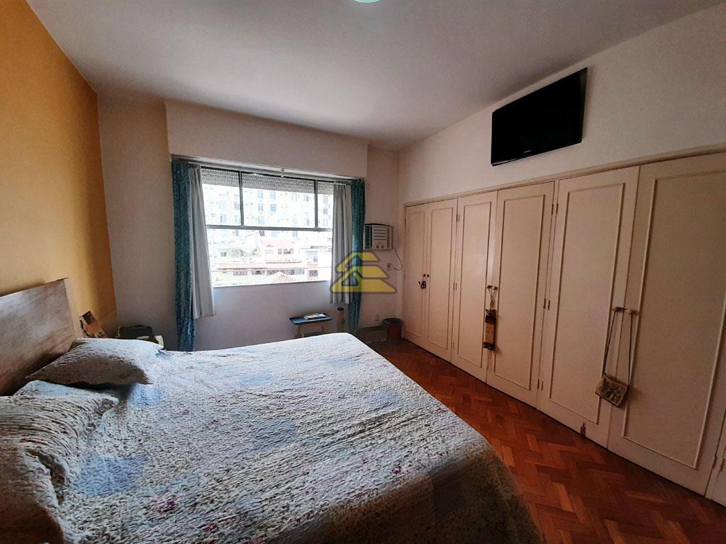 Apartamento à venda com 3 quartos, 284m² - Foto 11