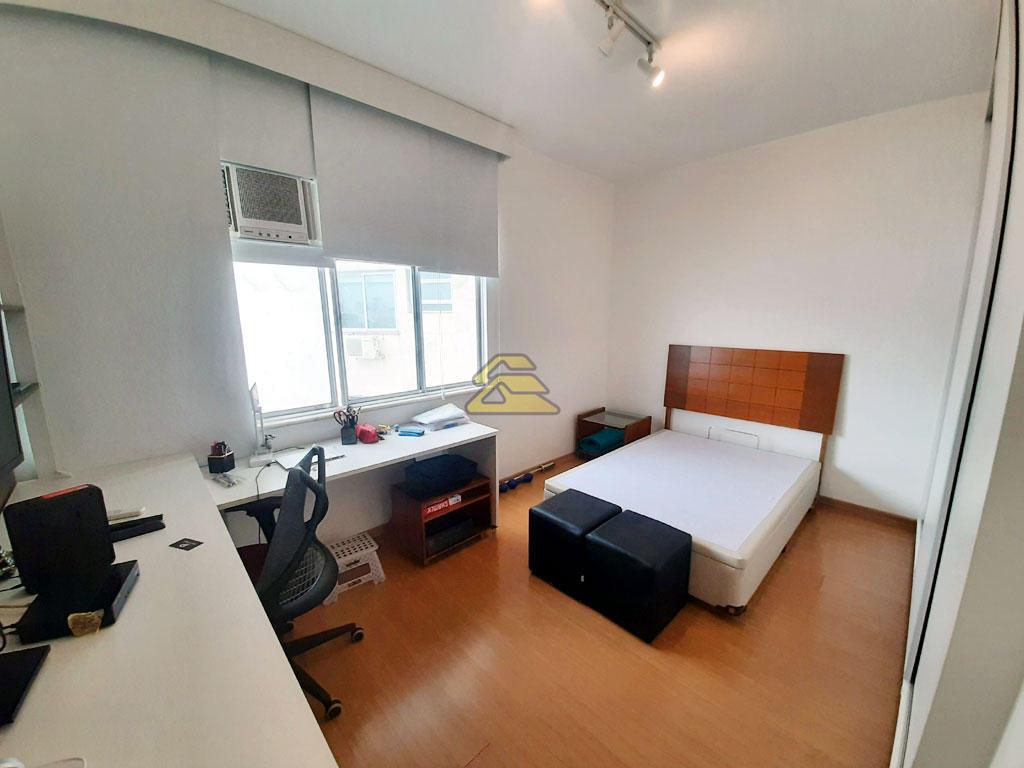 Apartamento à venda com 4 quartos, 199m² - Foto 13