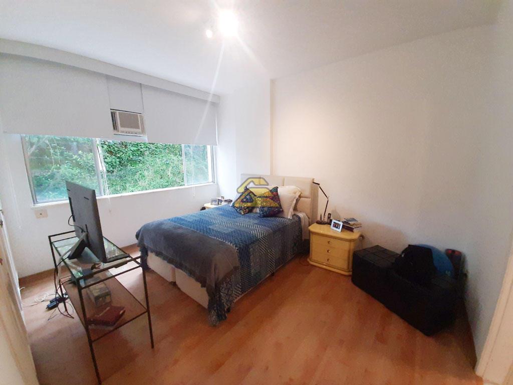 Apartamento à venda com 4 quartos, 199m² - Foto 8