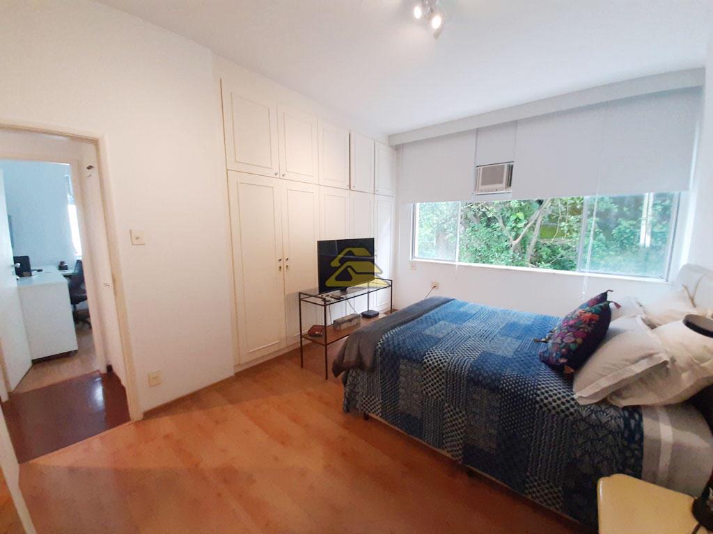 Apartamento à venda com 4 quartos, 199m² - Foto 9