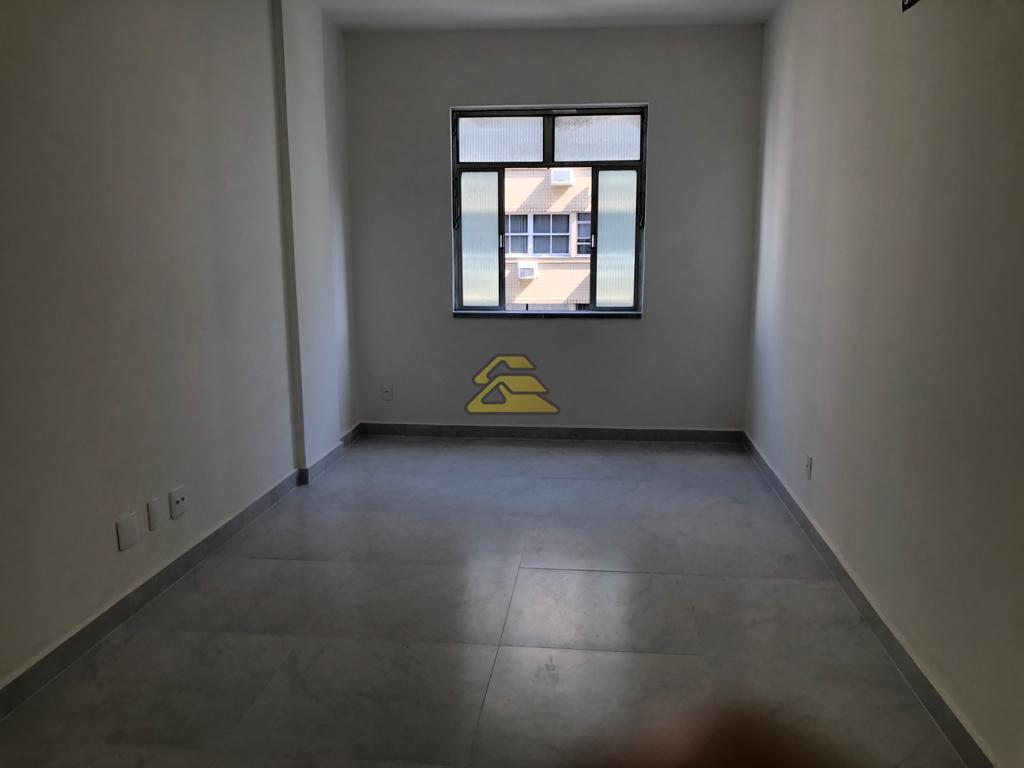 Apartamento à venda com 1 quarto, 50m² - Foto 1