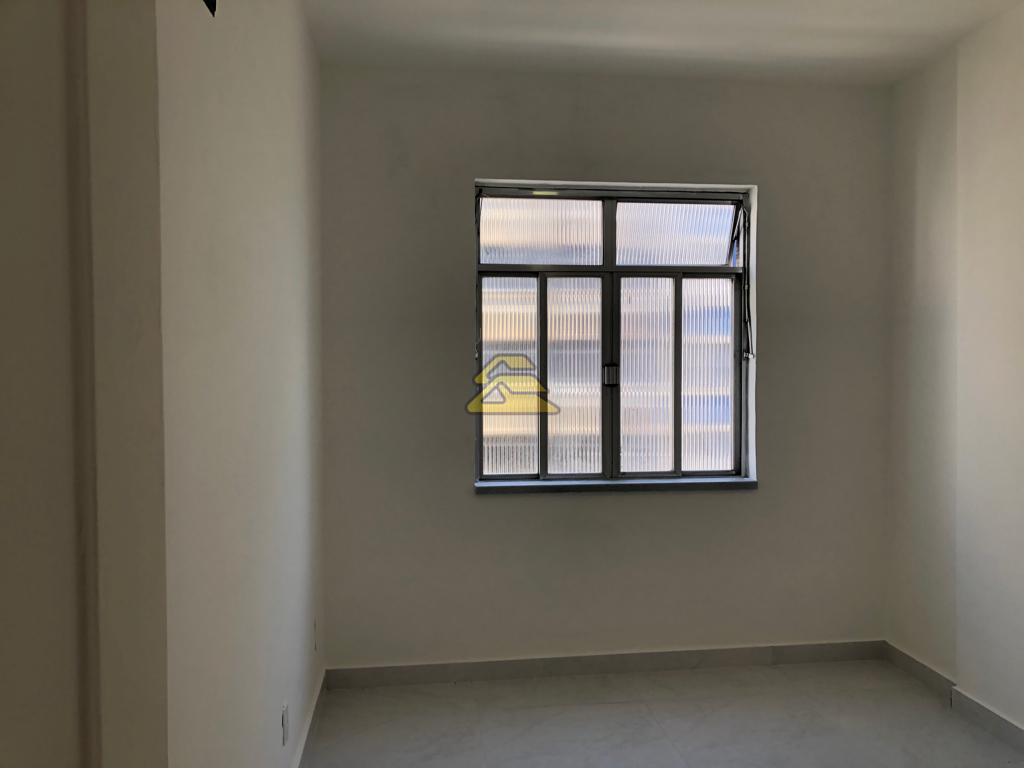 Apartamento à venda com 1 quarto, 50m² - Foto 3