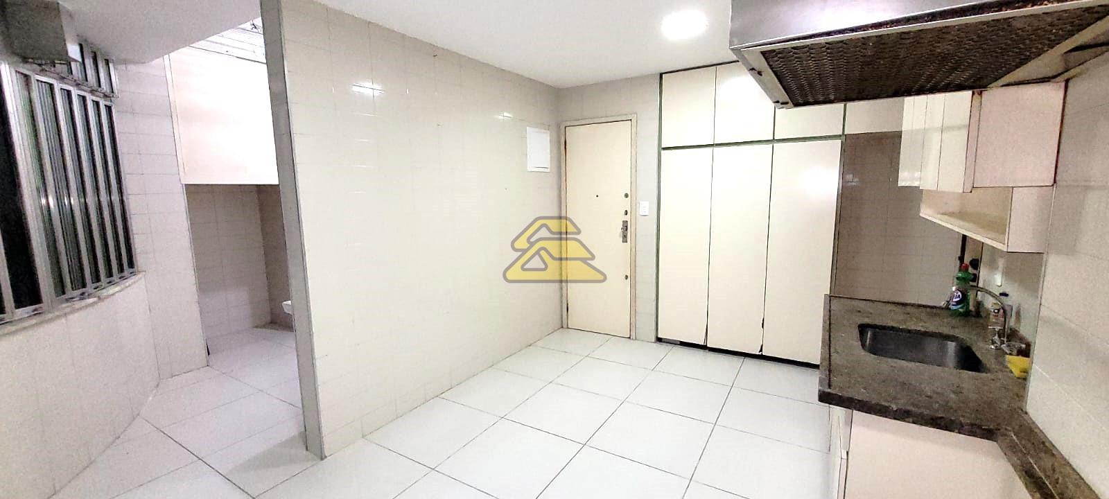 Apartamento à venda com 3 quartos, 126m² - Foto 19