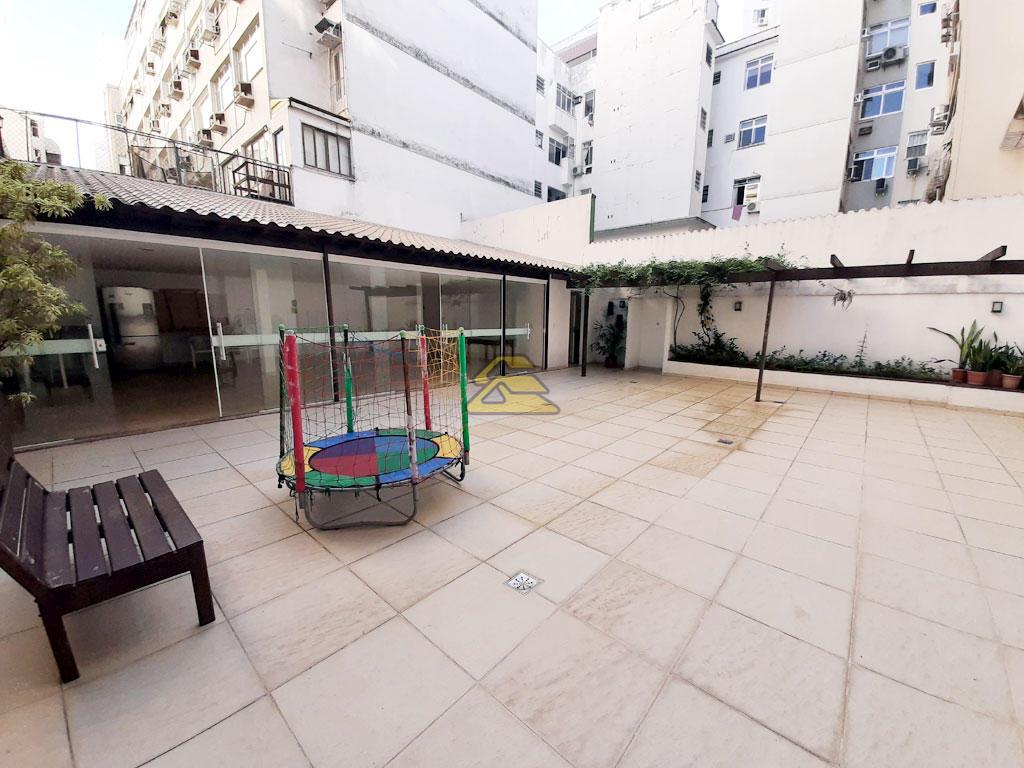 Apartamento à venda com 3 quartos, 97m² - Foto 19