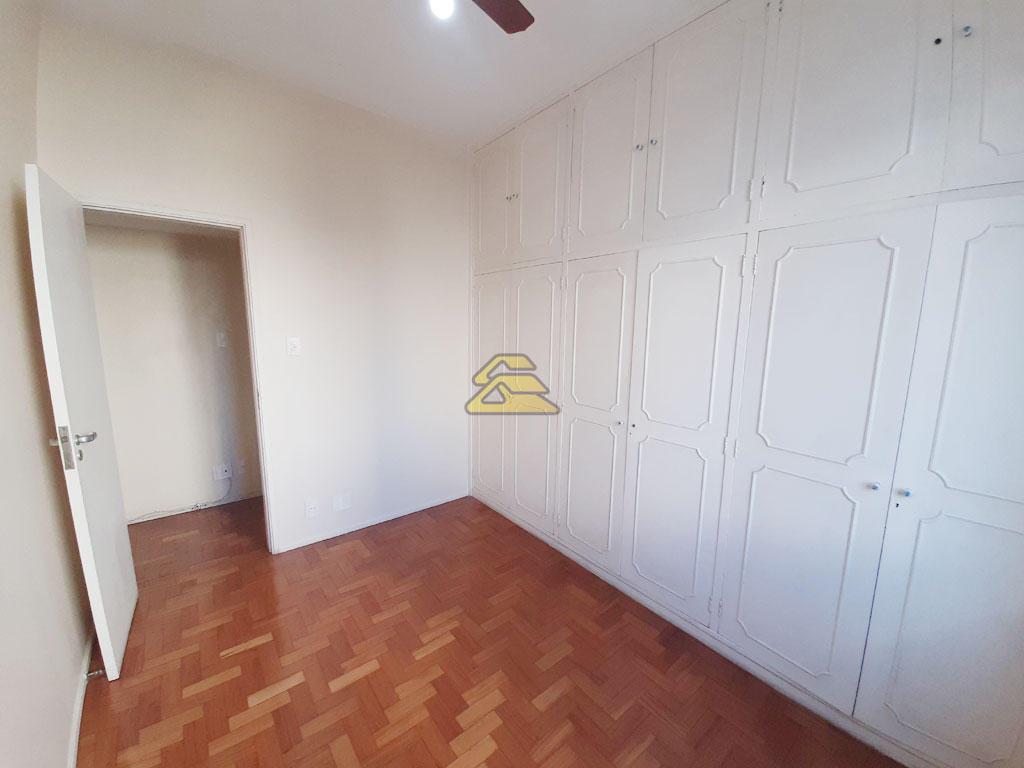 Apartamento à venda com 3 quartos, 97m² - Foto 4