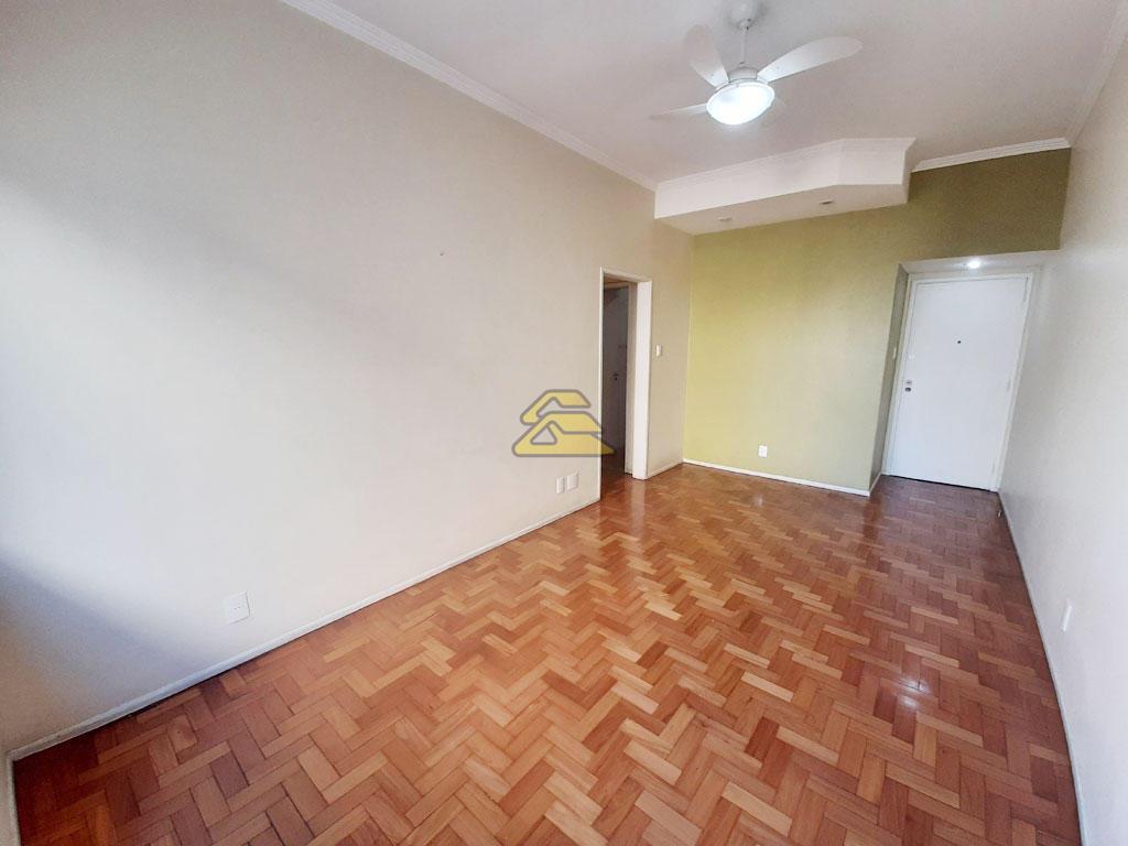 Apartamento à venda com 3 quartos, 97m² - Foto 2