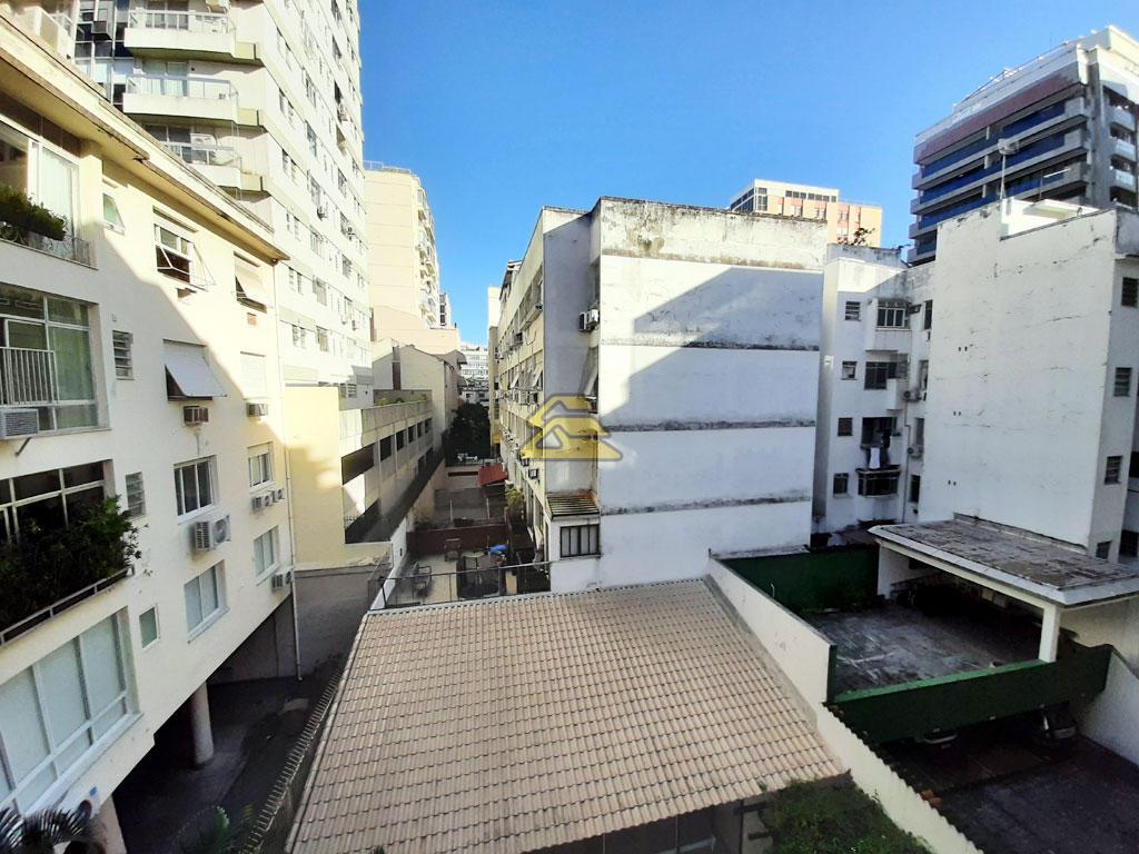 Apartamento à venda com 3 quartos, 97m² - Foto 33