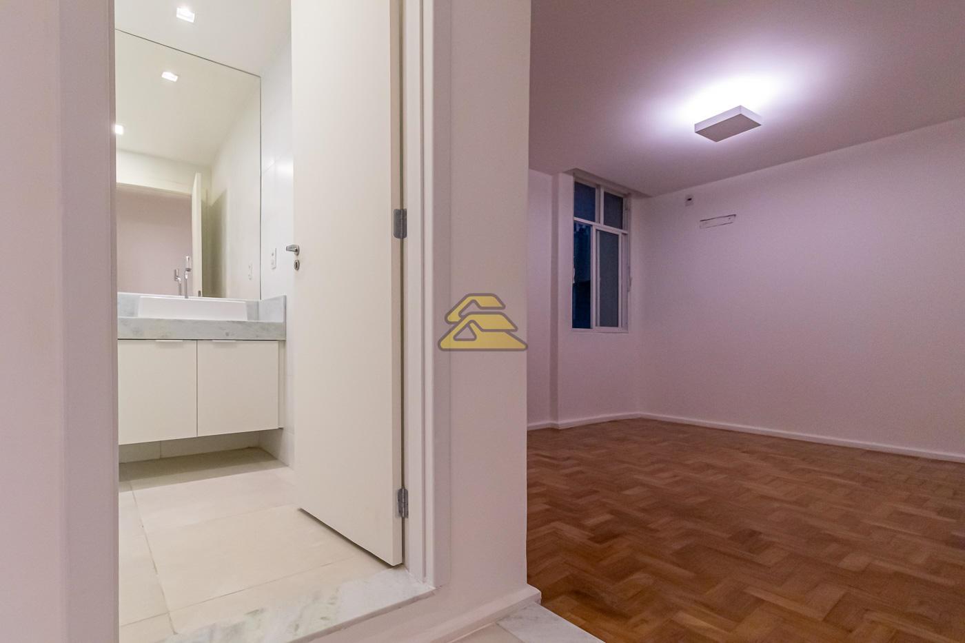 Apartamento à venda com 4 quartos, 330m² - Foto 18