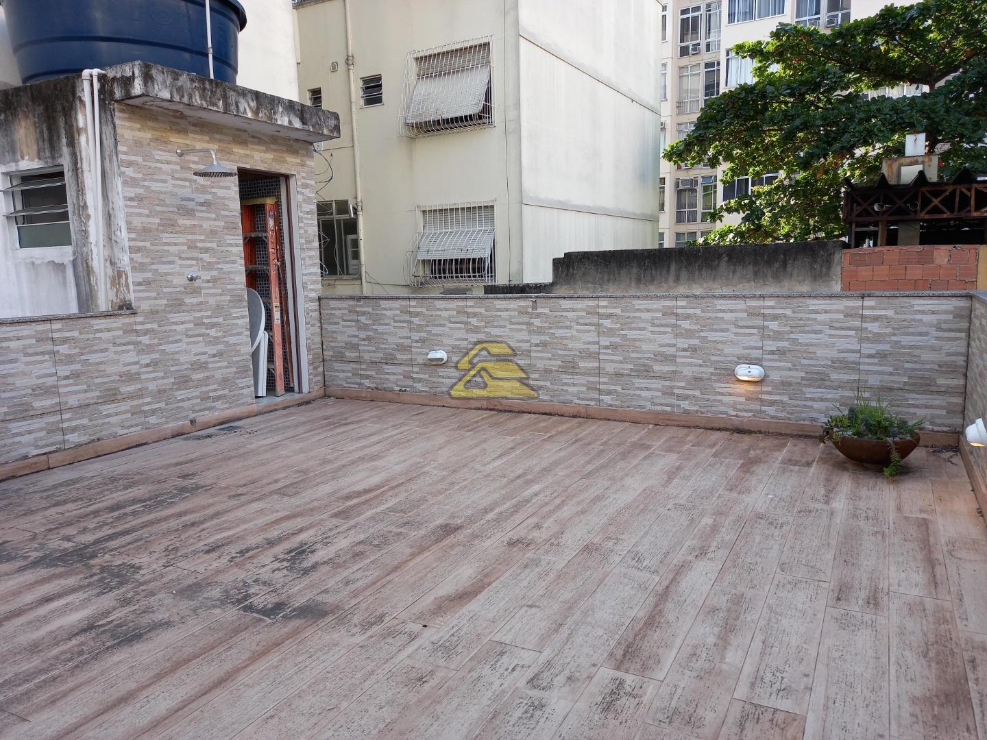 Casa à venda com 3 quartos, 222m² - Foto 19