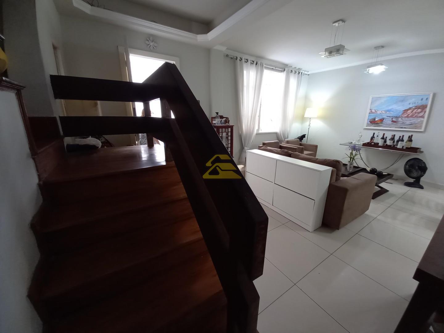 Casa à venda com 3 quartos, 222m² - Foto 6