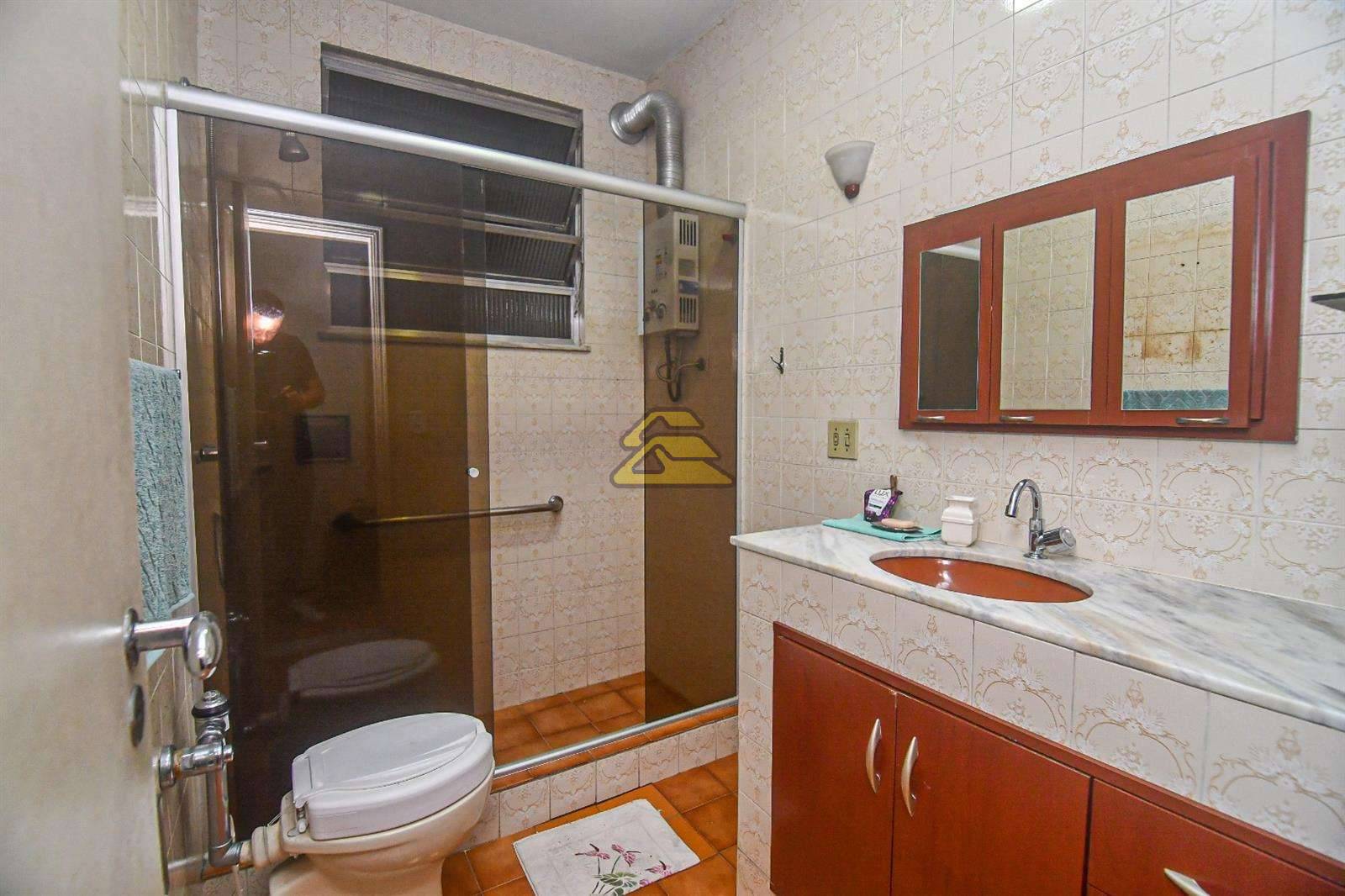 Apartamento à venda com 2 quartos, 68m² - Foto 11