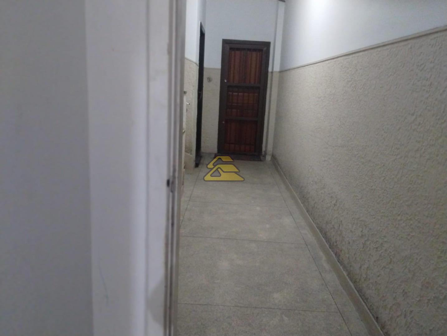 Apartamento à venda com 2 quartos, 42m² - Foto 30