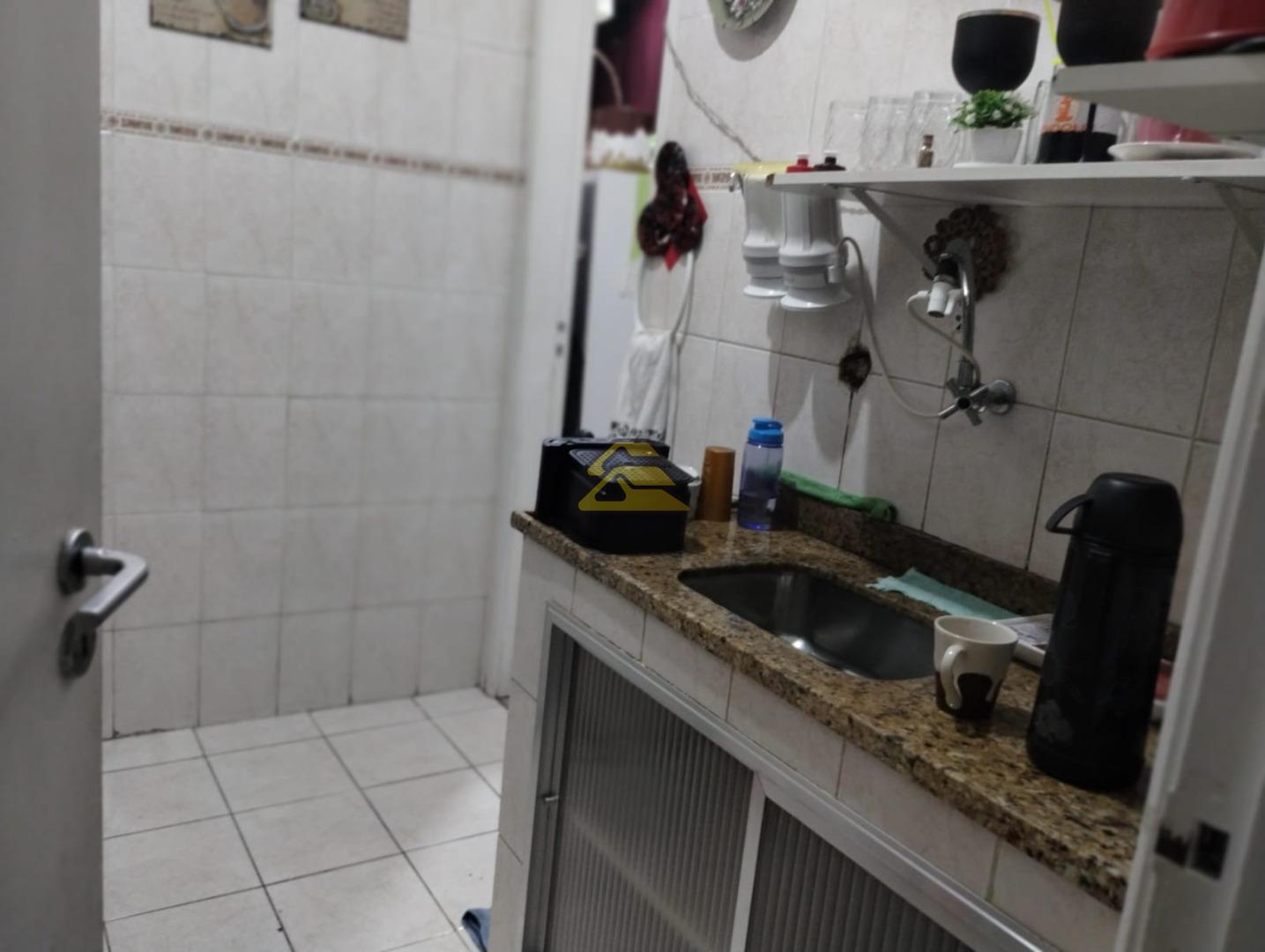 Apartamento à venda com 2 quartos, 42m² - Foto 12