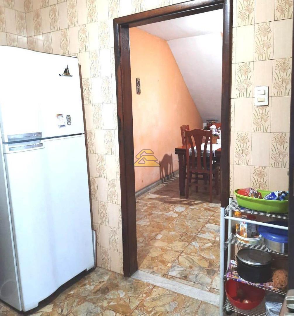 Casa à venda com 5 quartos, 146m² - Foto 21