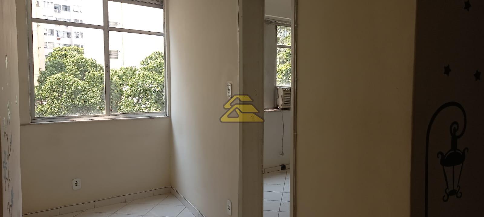 Apartamento à venda com 3 quartos, 102m² - Foto 3