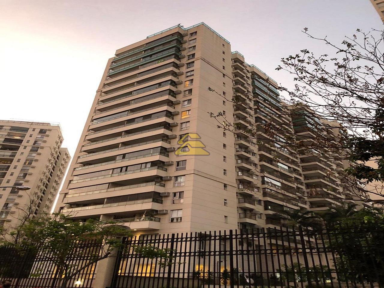 Apartamento à venda com 3 quartos, 189m² - Foto 21