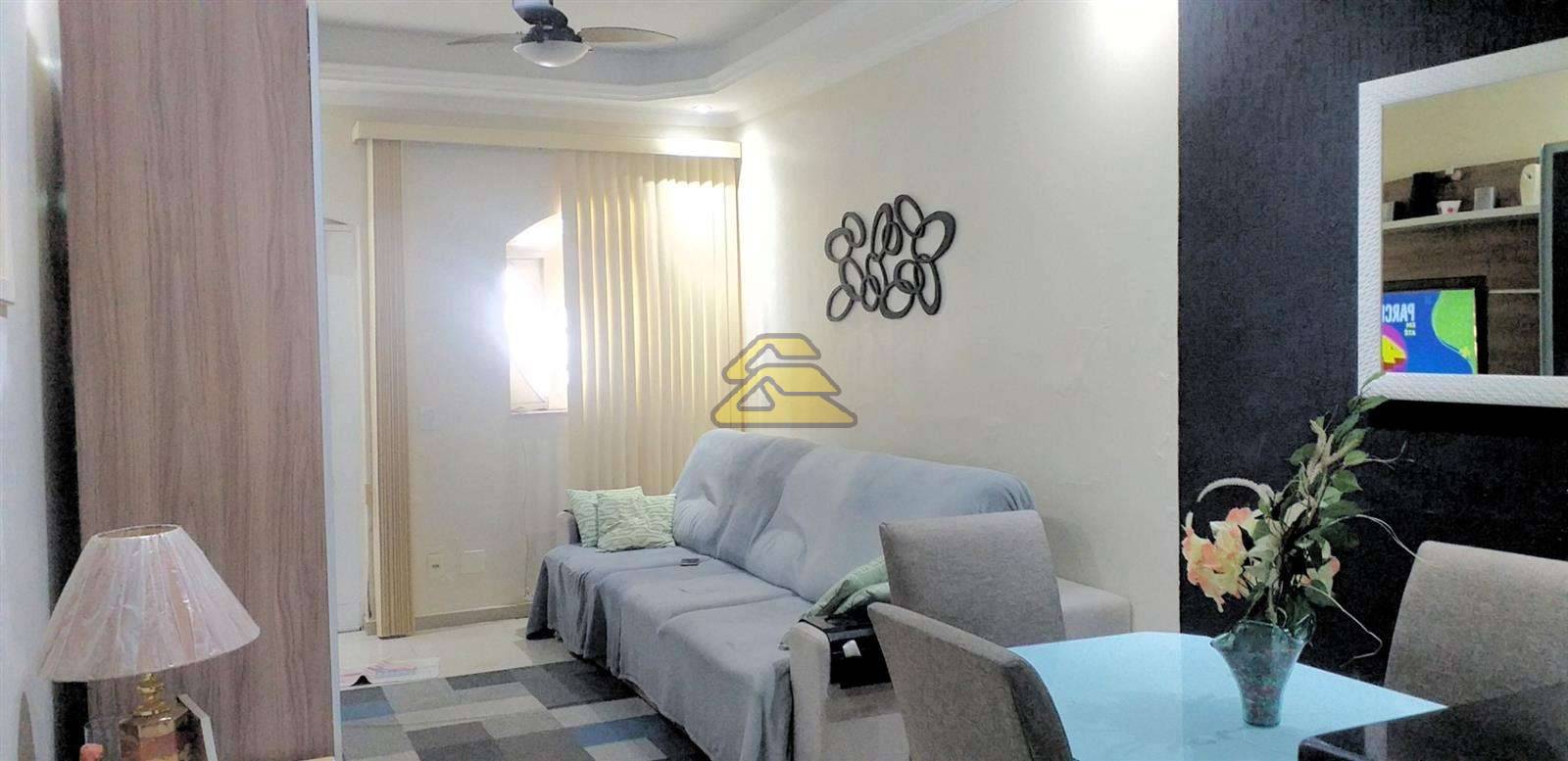 Casa à venda com 3 quartos, 50m² - Foto 1