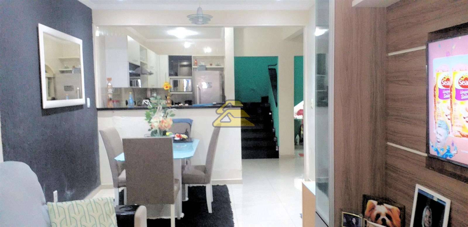 Casa à venda com 3 quartos, 50m² - Foto 3