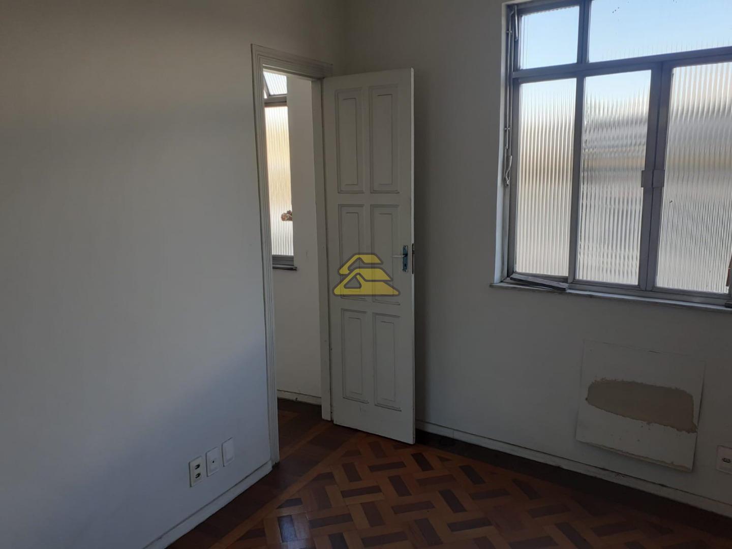 Apartamento à venda com 2 quartos, 85m² - Foto 10