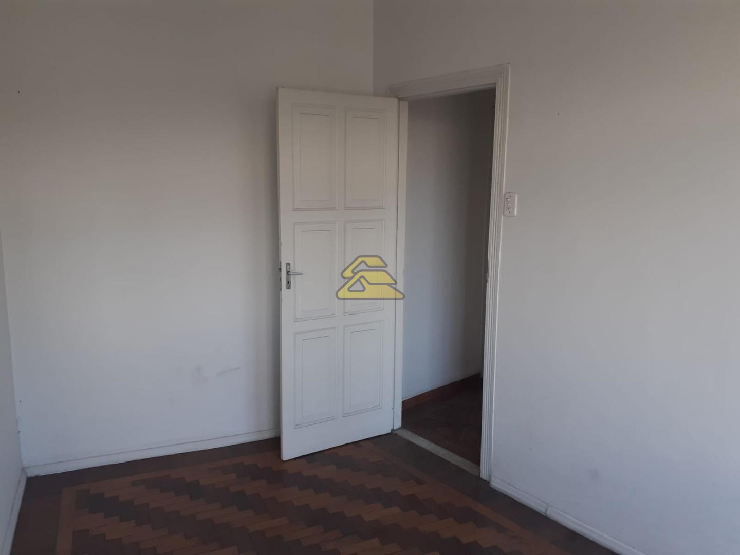 Apartamento à venda com 2 quartos, 85m² - Foto 18