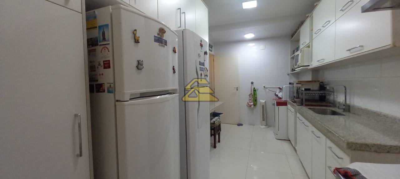 Apartamento à venda com 3 quartos, 120m² - Foto 12