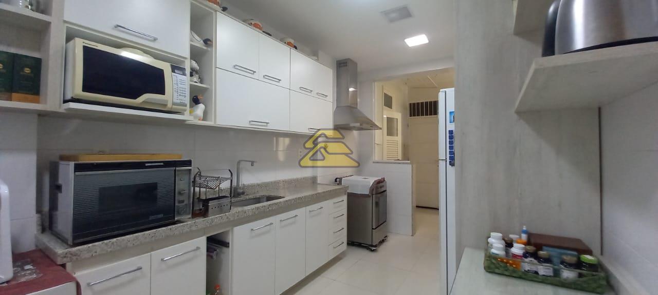 Apartamento à venda com 3 quartos, 120m² - Foto 11