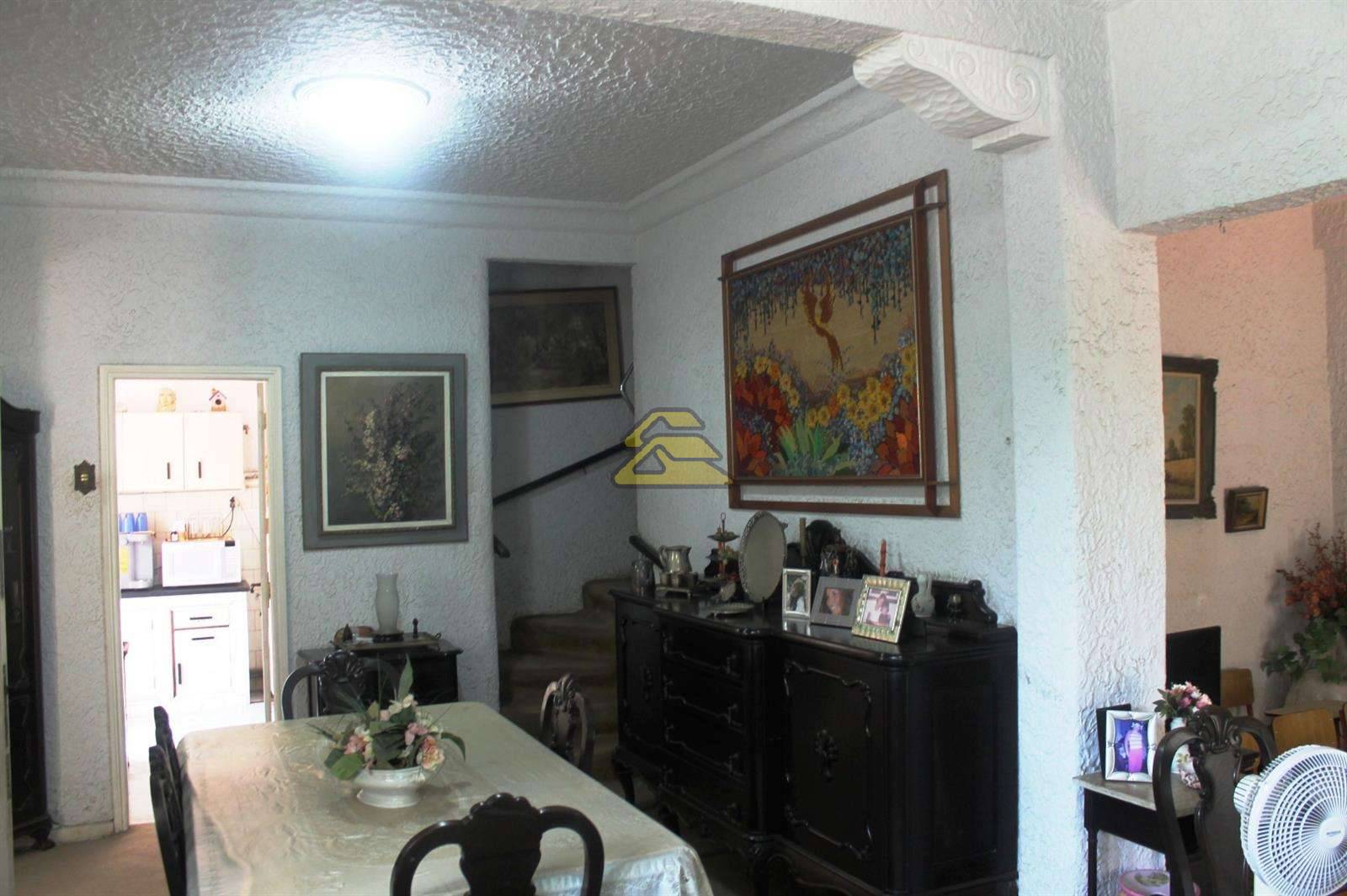 Casa à venda com 2 quartos, 157m² - Foto 8