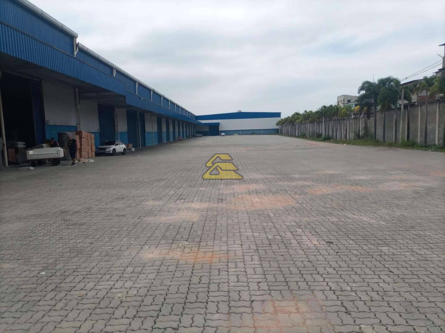 Depósito-Galpão-Armazém para alugar, 550m² - Foto 1