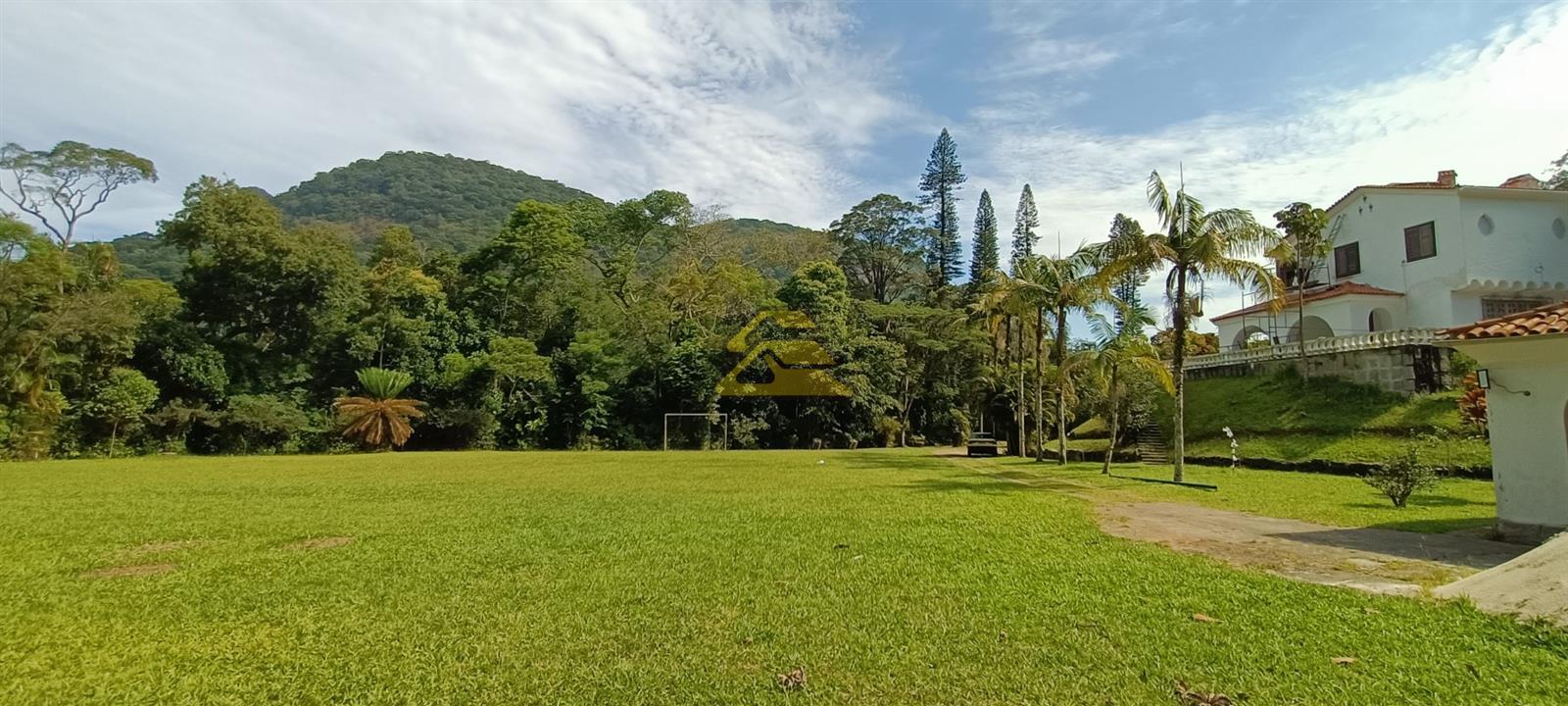 Casa à venda com 6 quartos, 1000m² - Foto 21