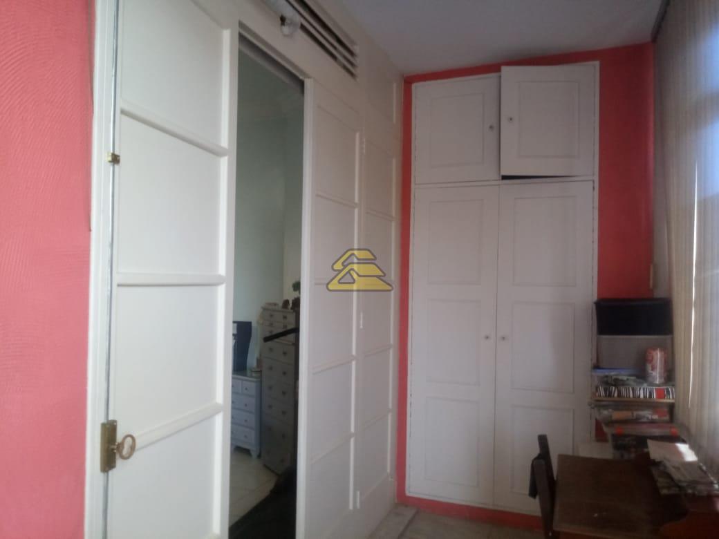 Apartamento à venda com 4 quartos, 250m² - Foto 11