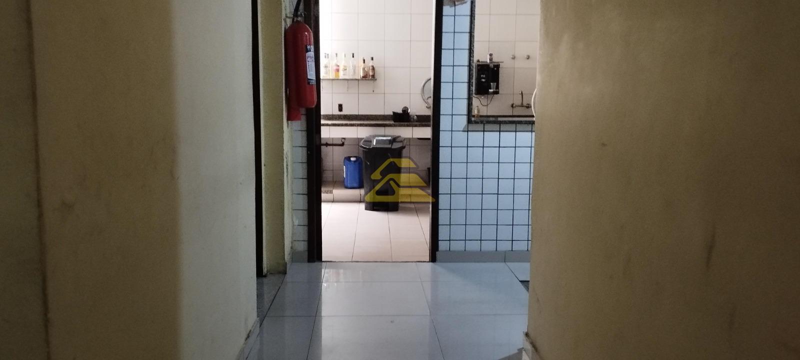 Prédio Inteiro à venda com 32 quartos, 720m² - Foto 10