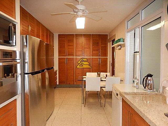 Apartamento à venda com 5 quartos, 260m² - Foto 33