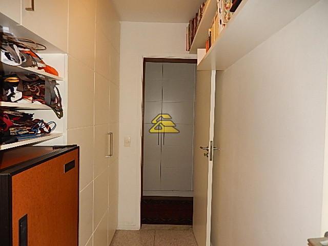 Apartamento à venda com 5 quartos, 260m² - Foto 34