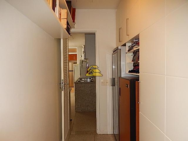 Apartamento à venda com 5 quartos, 260m² - Foto 35