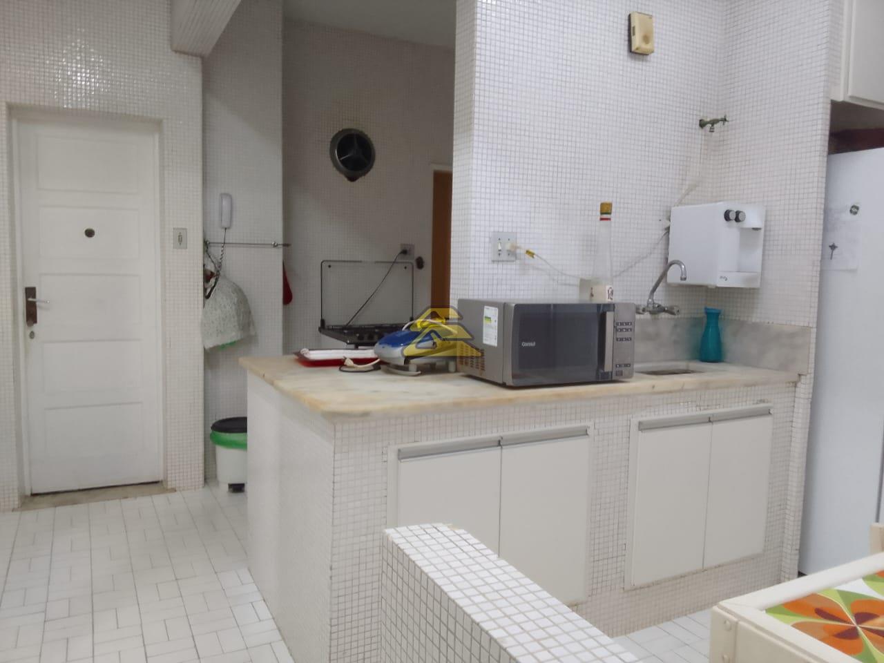 Apartamento à venda com 3 quartos, 223m² - Foto 18