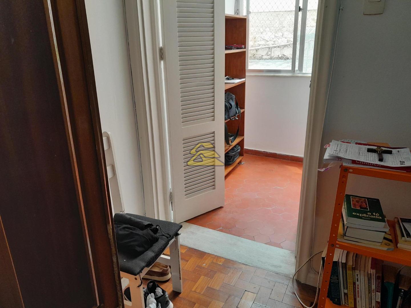 Apartamento à venda com 2 quartos, 79m² - Foto 12