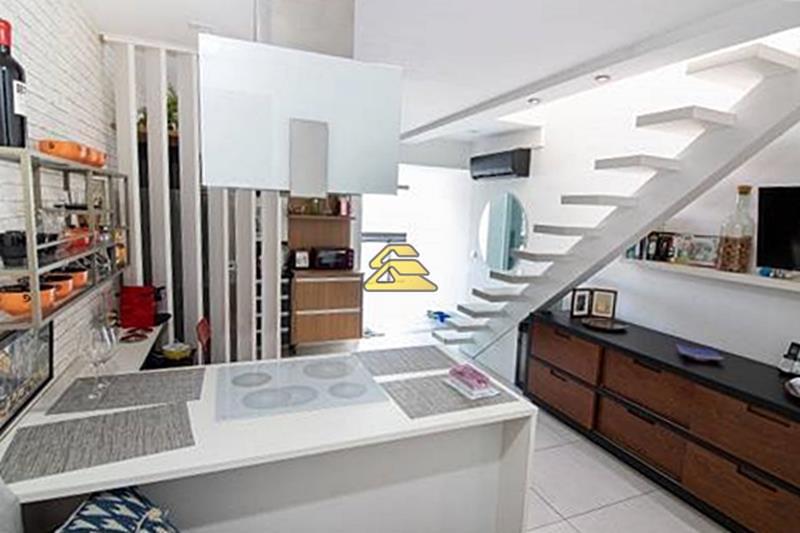 Cobertura à venda com 2 quartos, 115m² - Foto 7