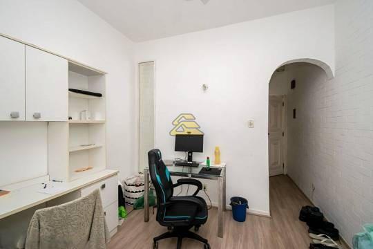 Apartamento à venda com 1 quarto, 28m² - Foto 13