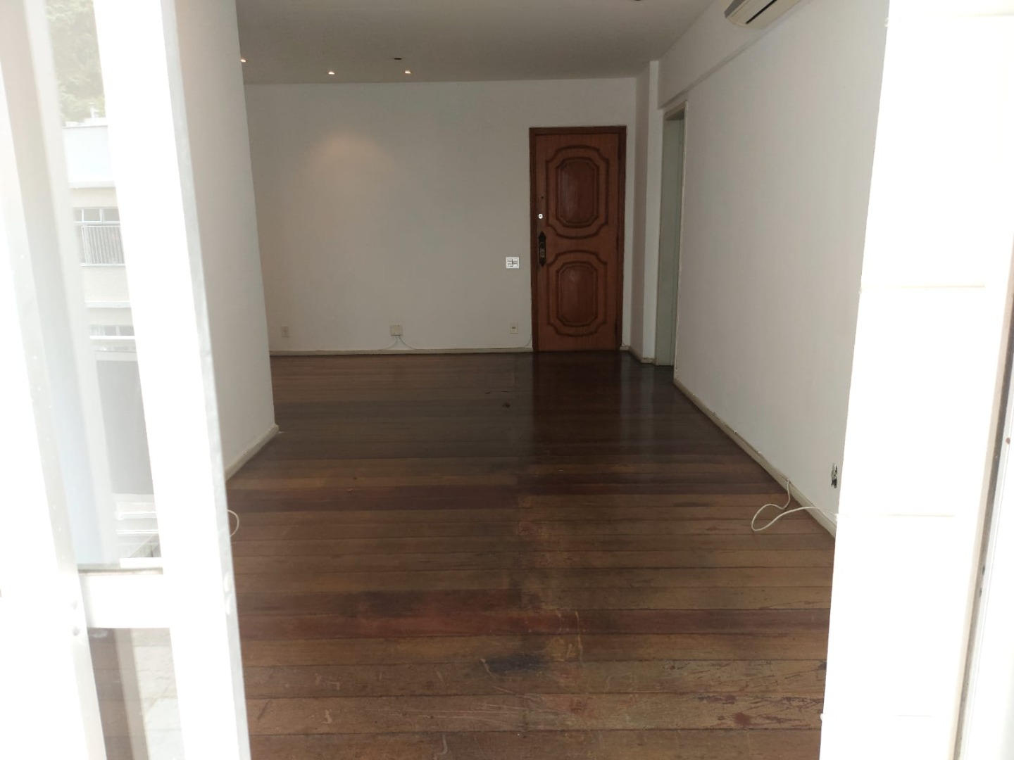 Apartamento à venda com 2 quartos, 100m² - Foto 7